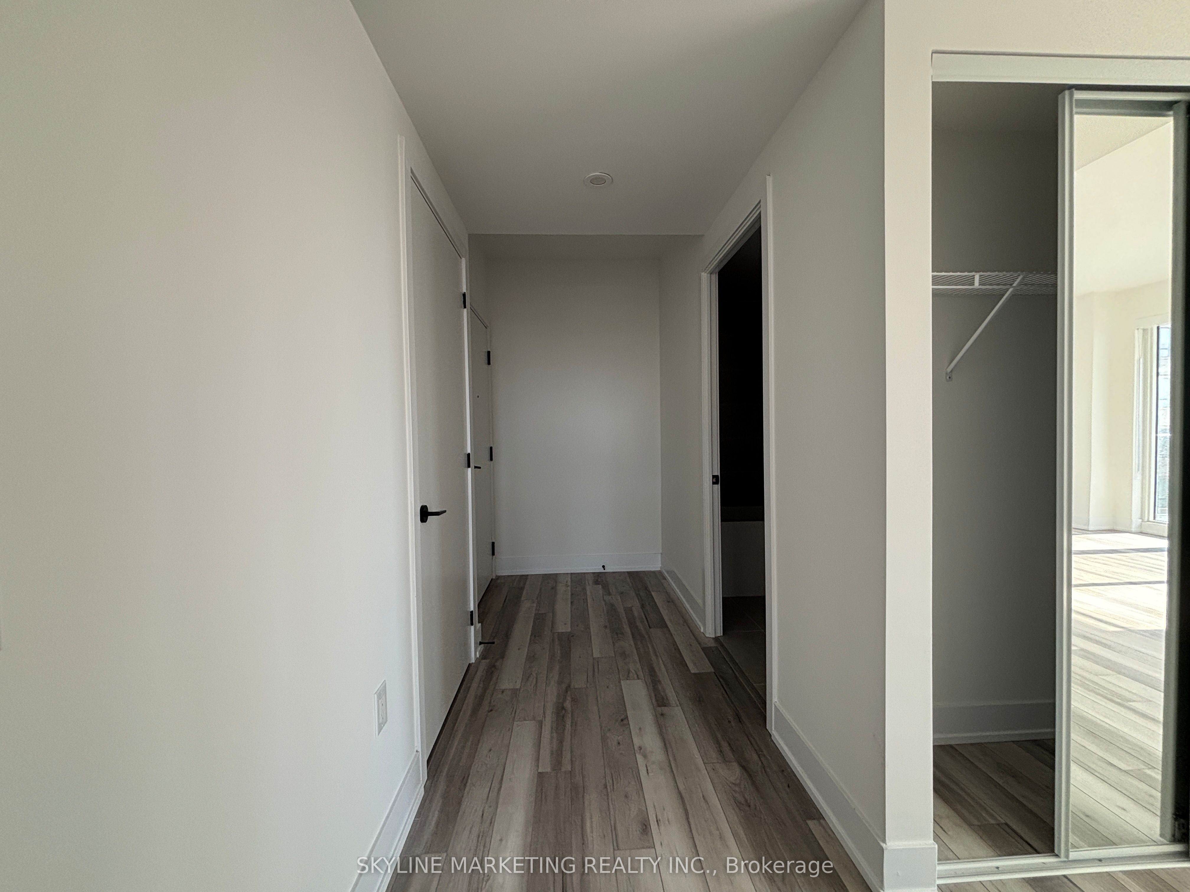 2450 Old Bronte Road 445, Oakville, ON L6M 5P6