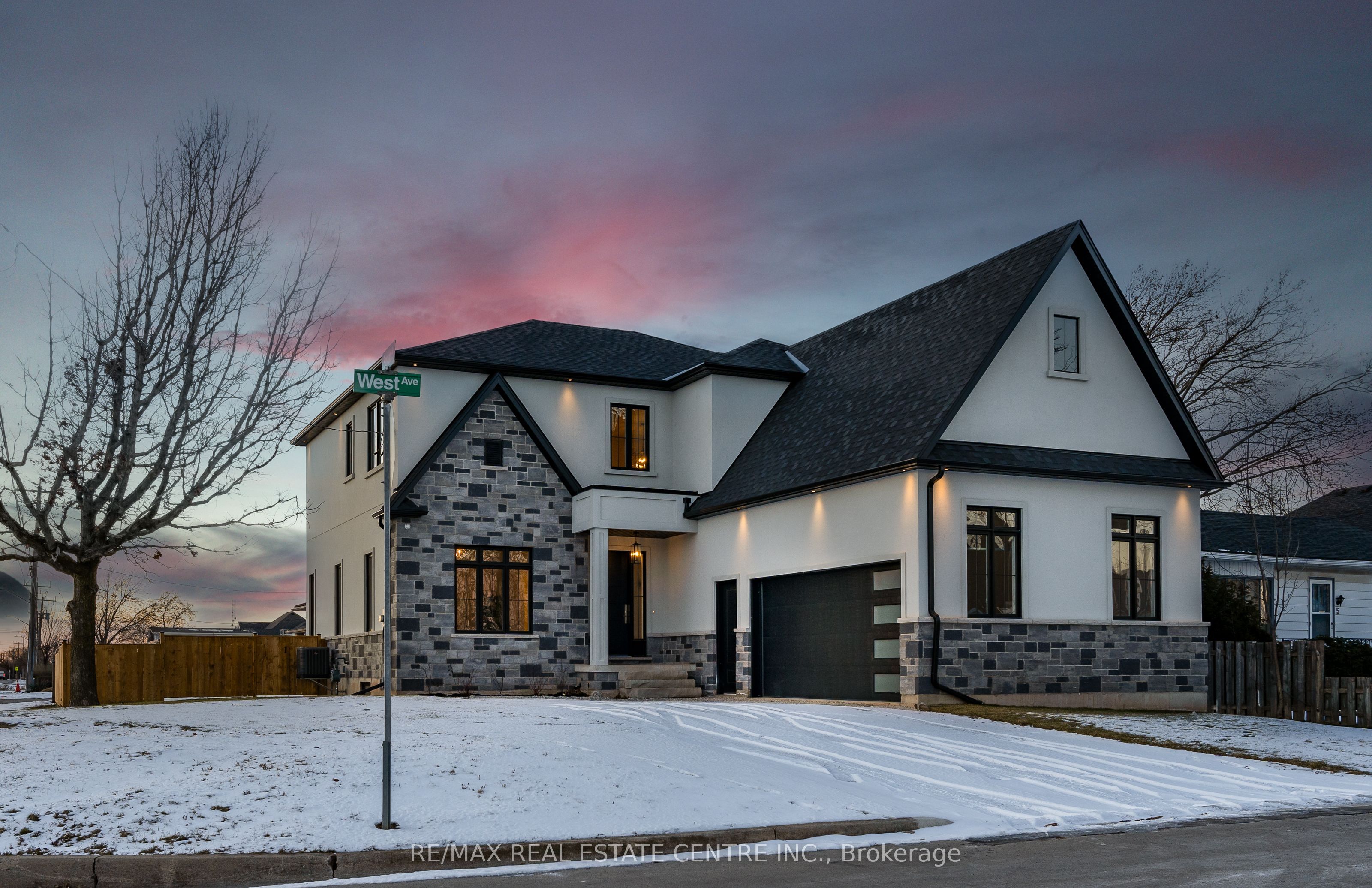 1 West Avenue, Hamilton, ON L8E 5L5